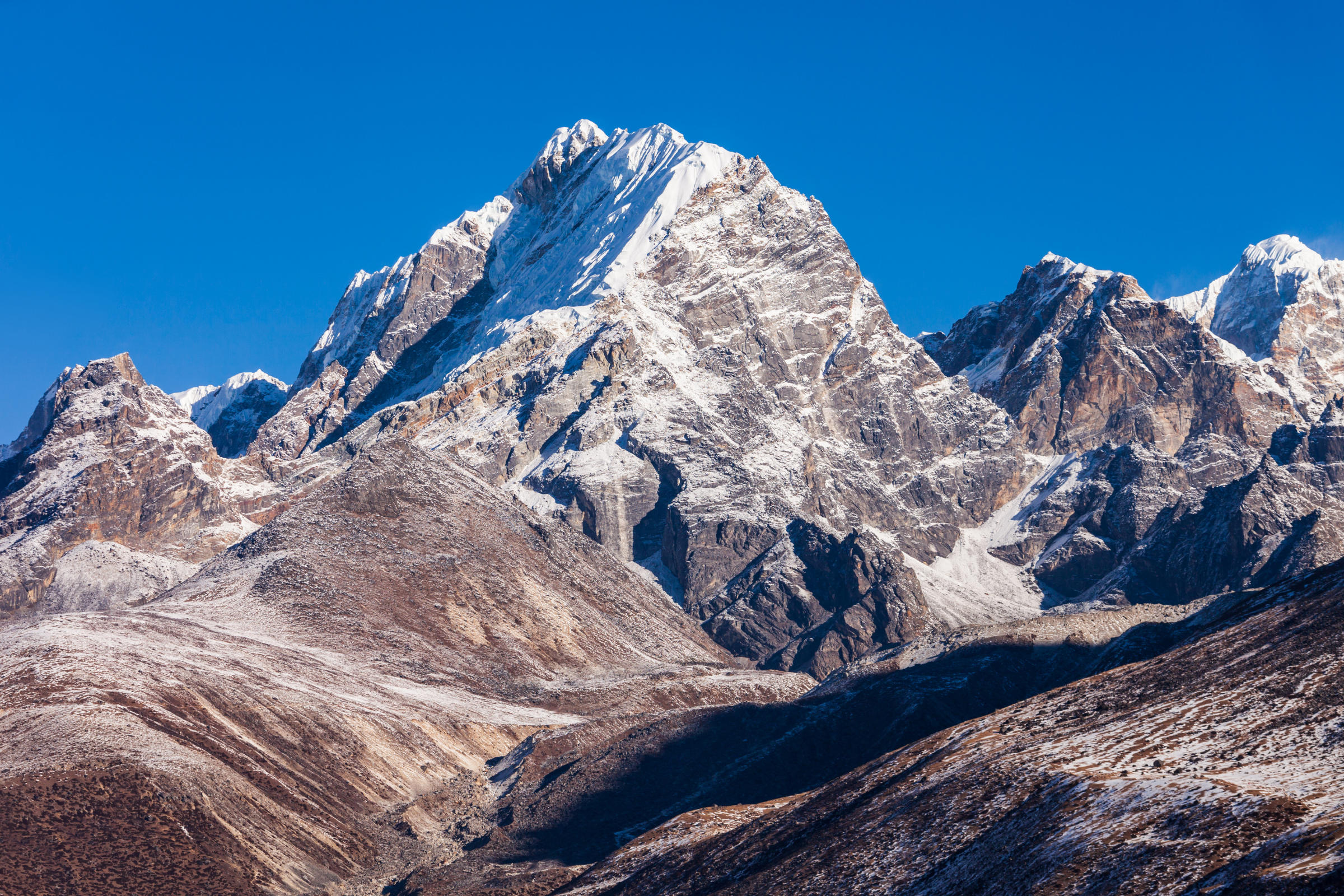 lobuche.webp
