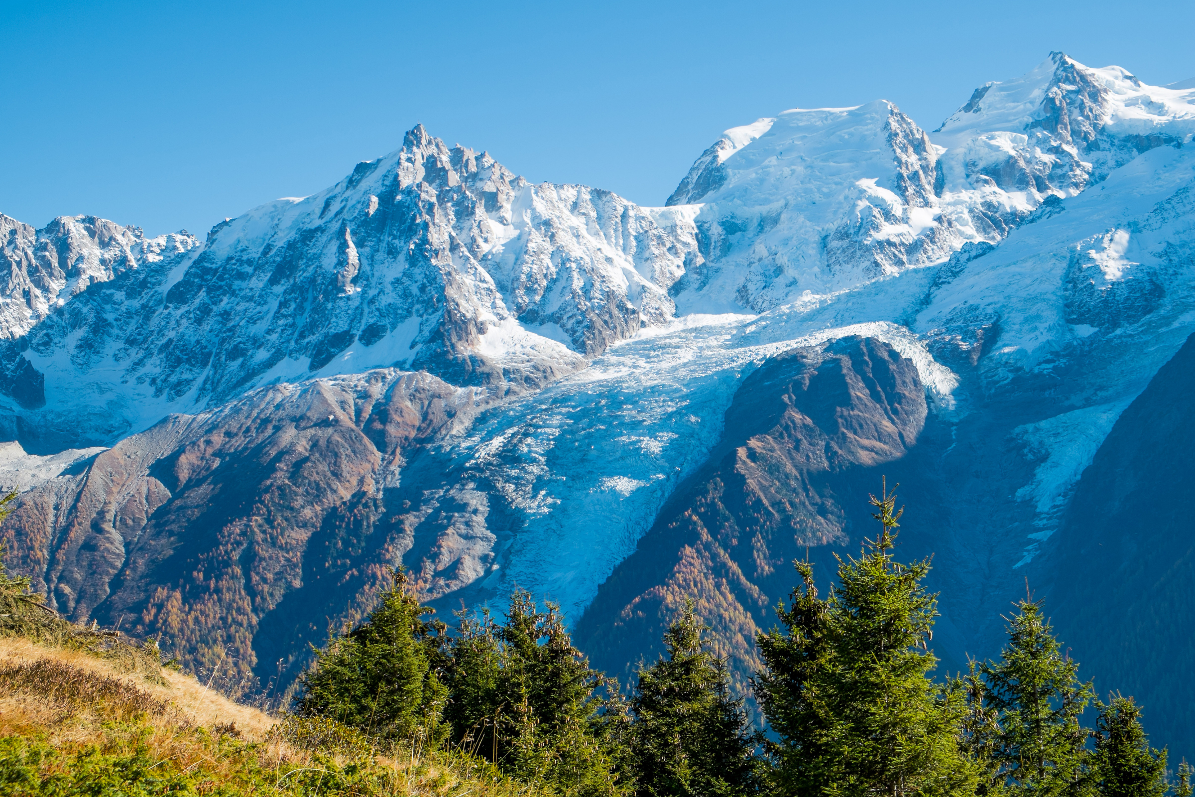 chamonix-mont-blanc.webp