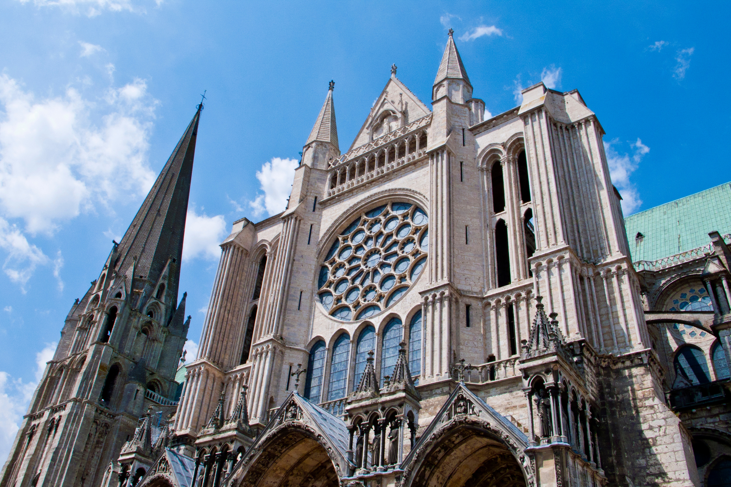 chartres.webp