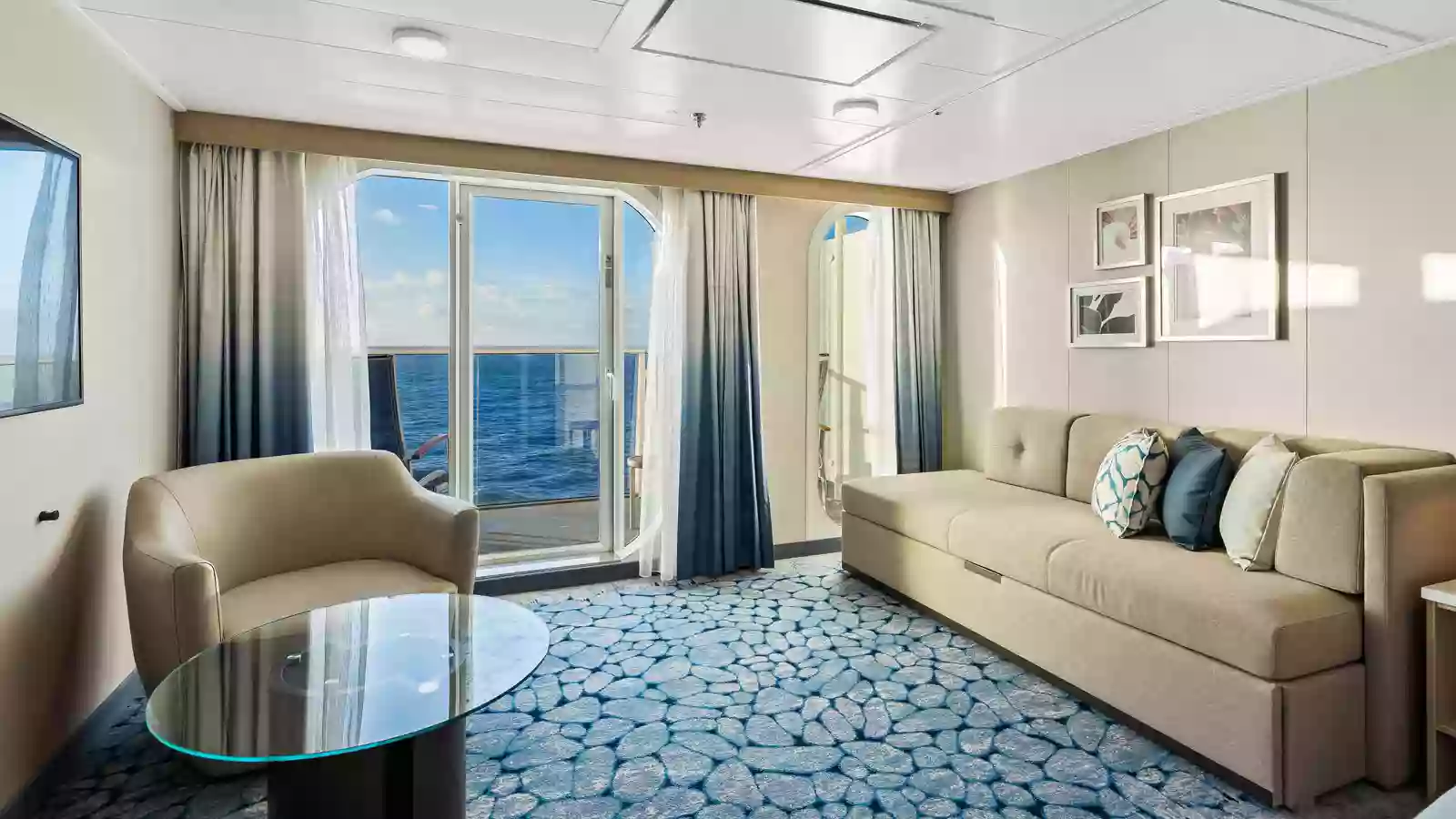 Junior Suite with Balcony