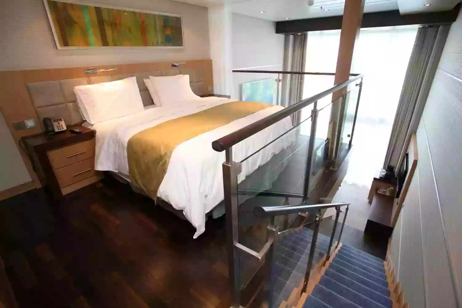 Crown Loft Suite