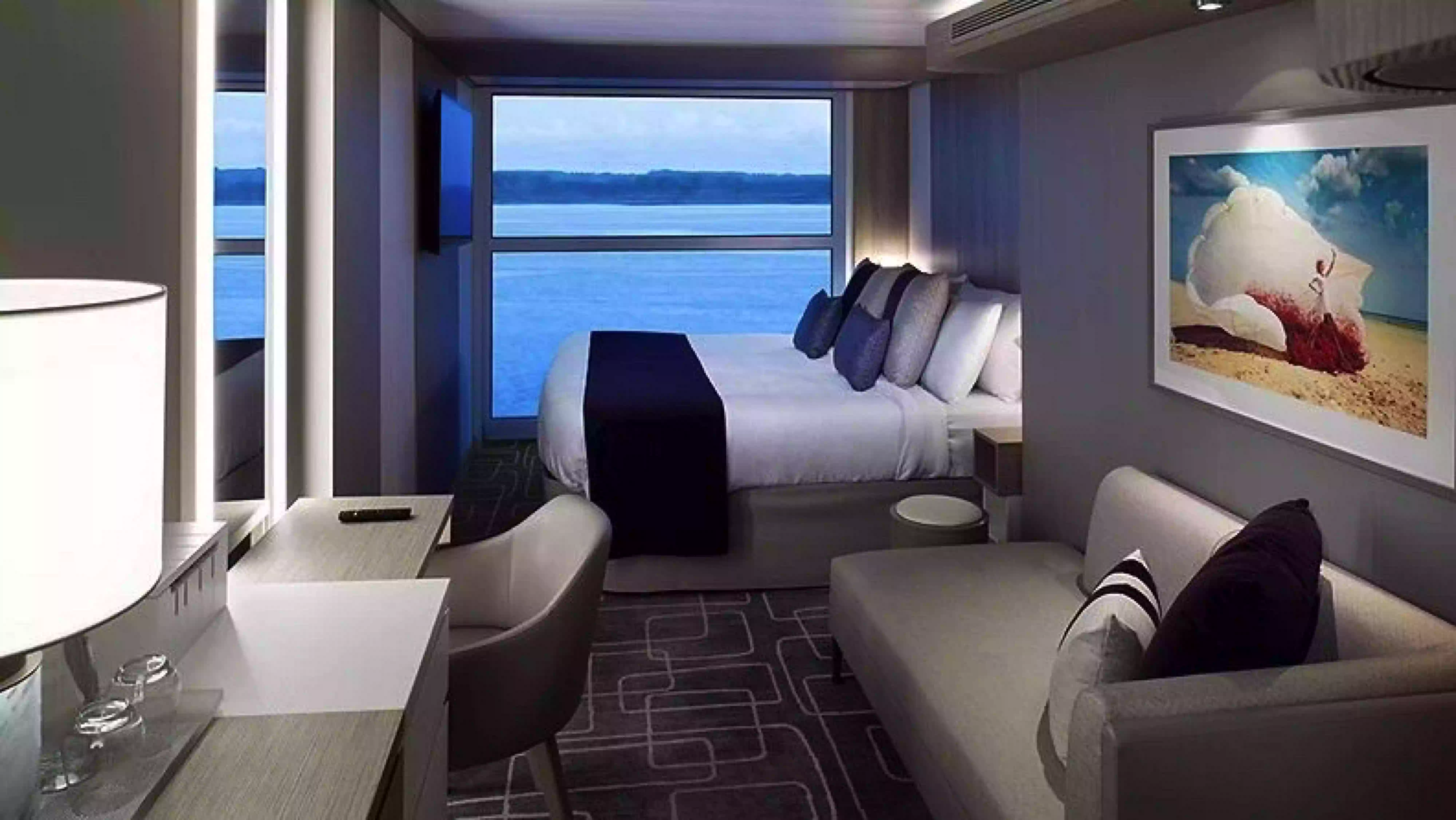 Deluxe Ocean View Stateroom