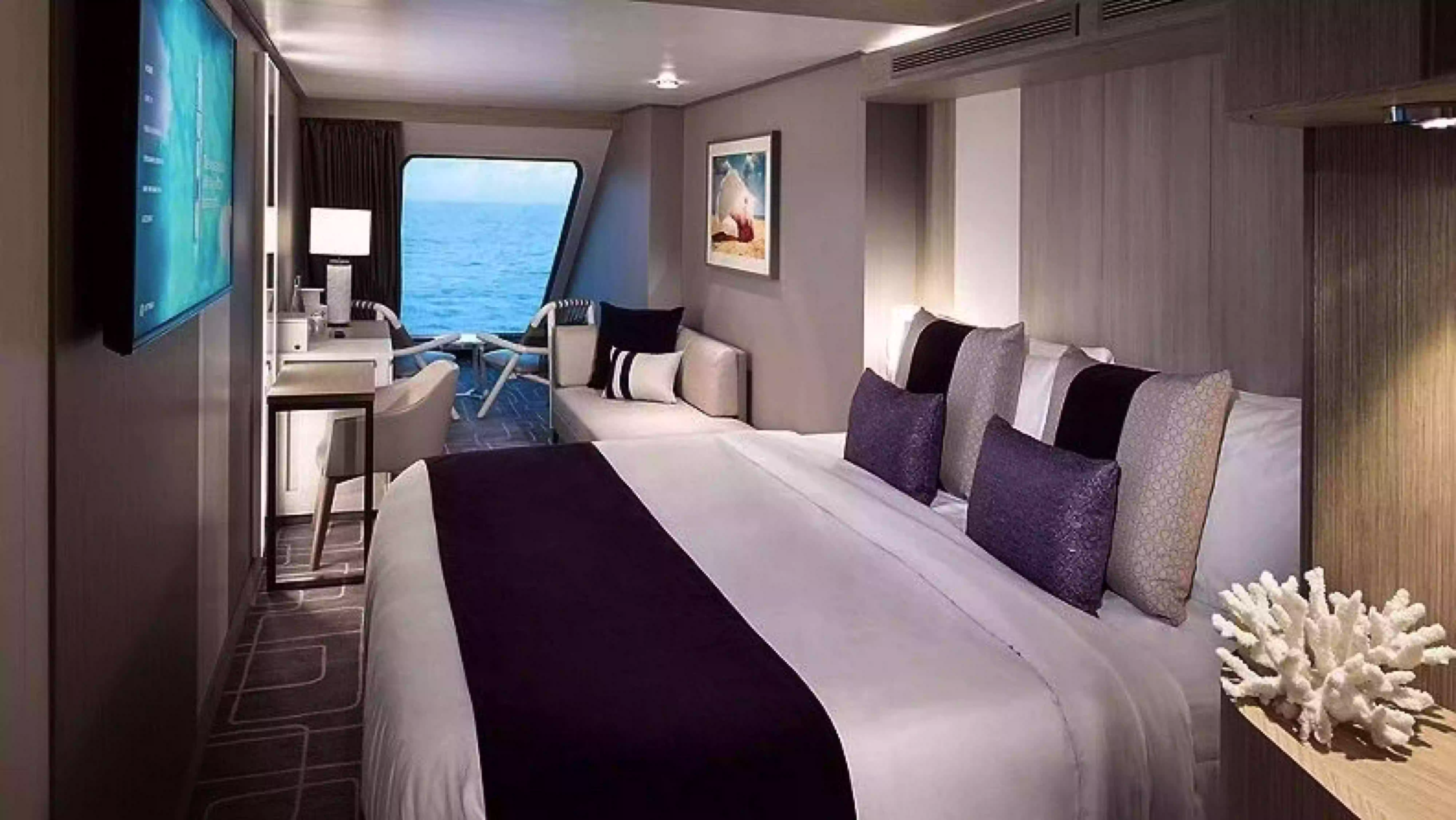 Deluxe Ocean View Stateroom