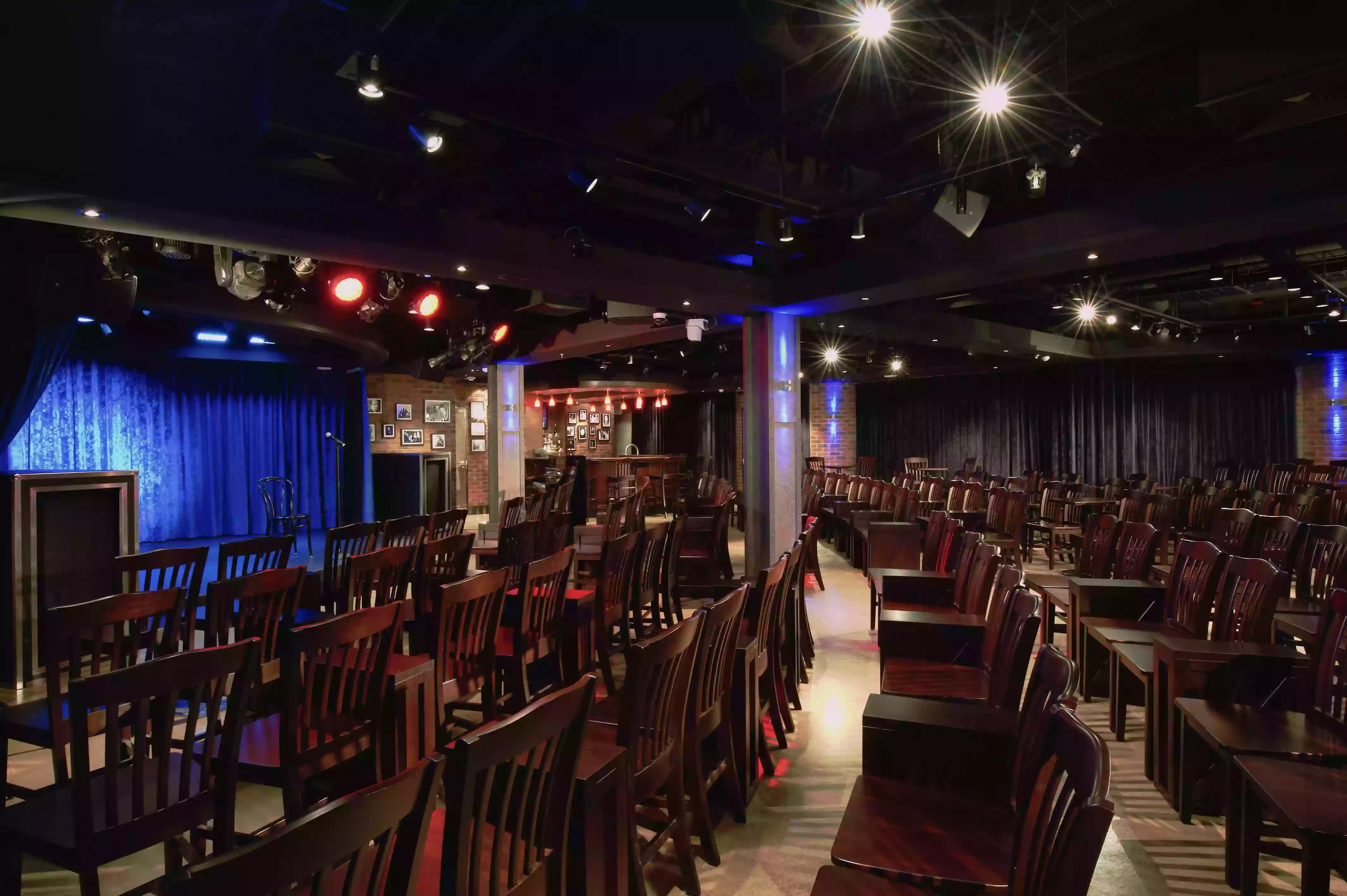 Headliners Comedy Club