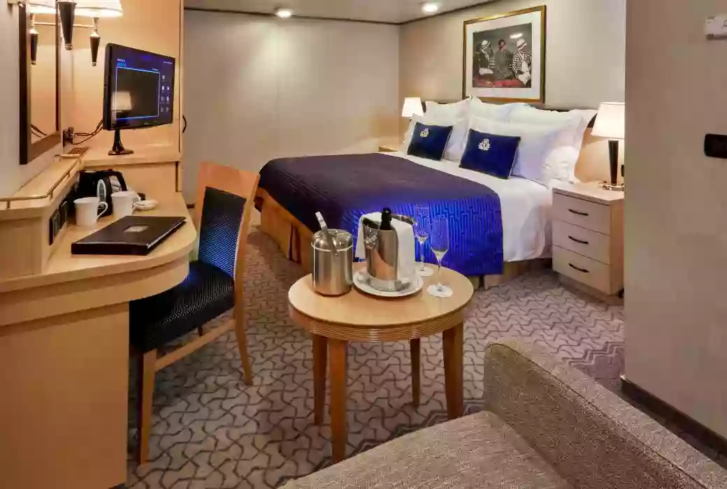 Deluxe Inside Stateroom