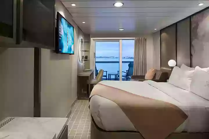 Deluxe Veranda Stateroom