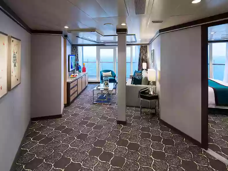 Spacious AquaTheatre Suite - 1 Bedroom