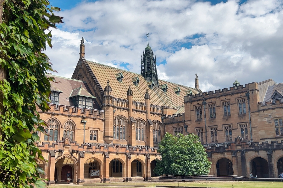 Pacific Paradise Uncovered: All-Inclusive Cruising Through Auckland & Sydney with a Melbourne Retreat