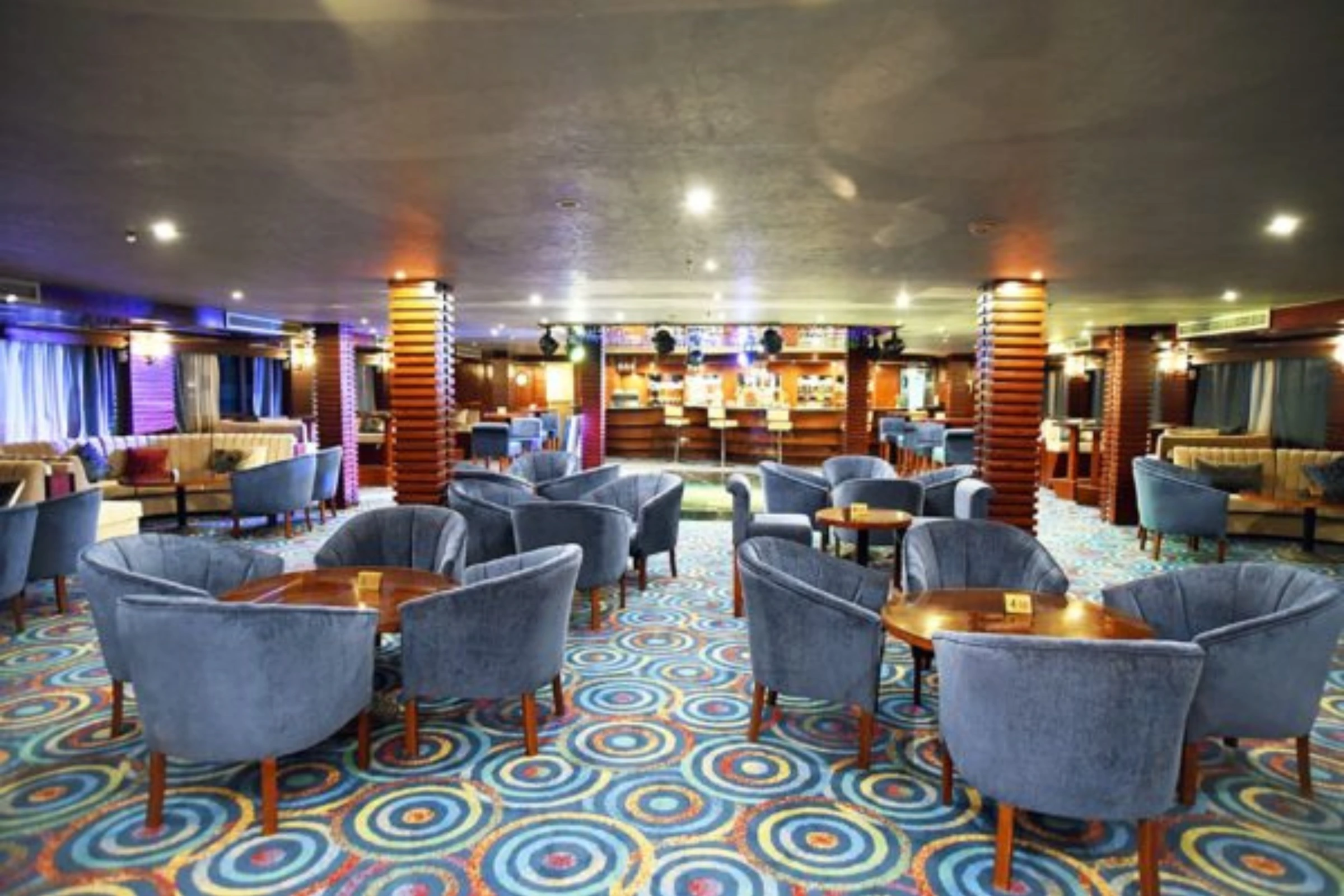 Lounge & Bar image